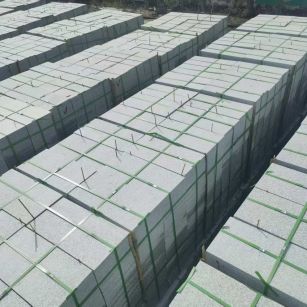 铁岭 芝麻白1.8公分火烧300*600地铺，清仓大甩卖