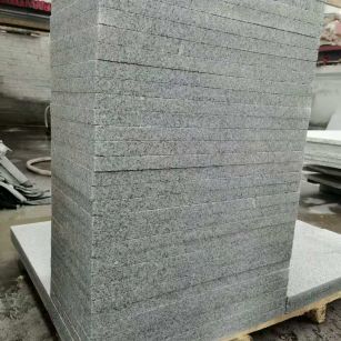 铁岭 花岗岩 地铺成品300*600，尺寸标准、厚薄均匀