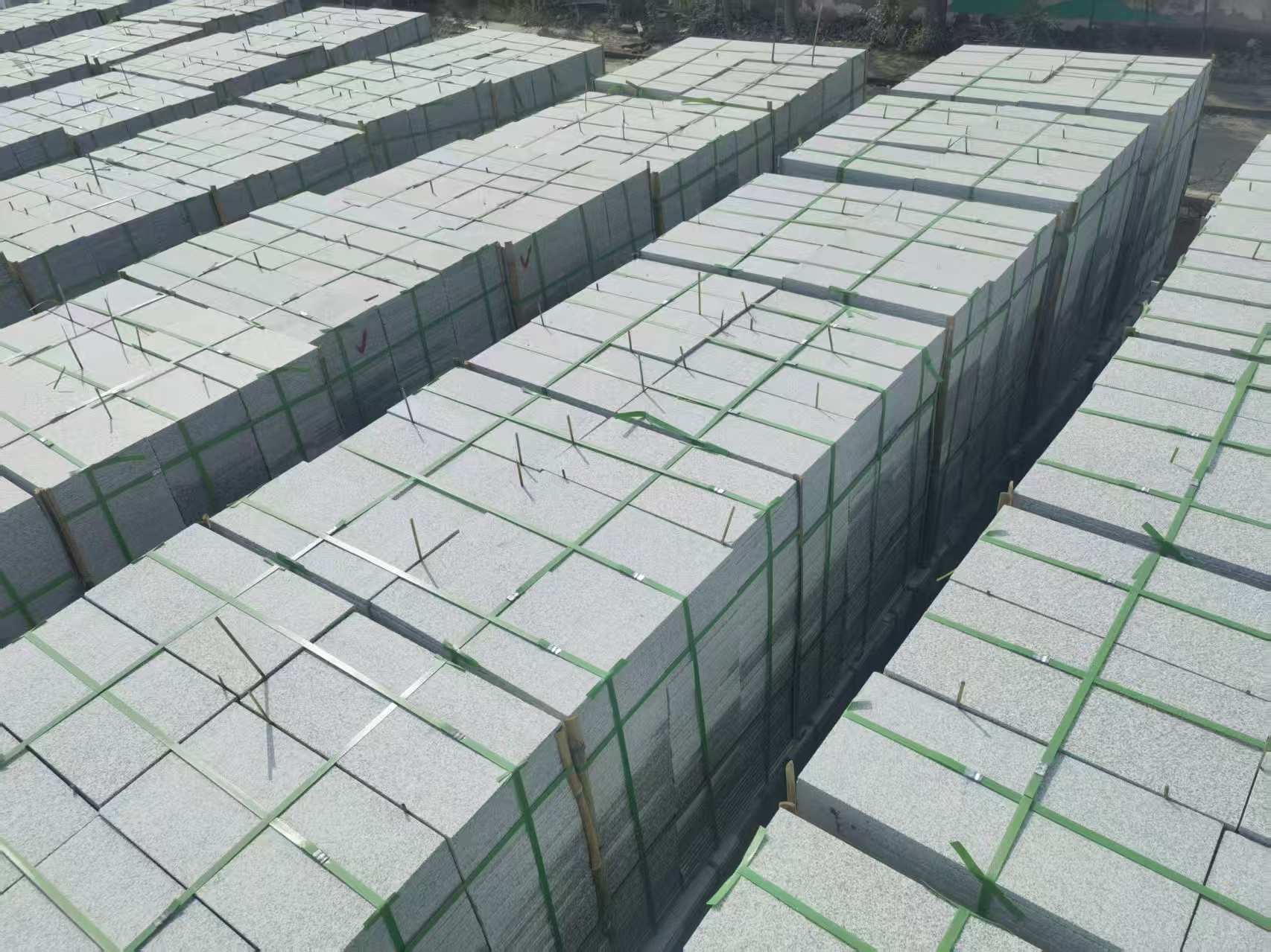 铁岭 芝麻白1.8公分火烧300*600地铺，清仓大甩卖