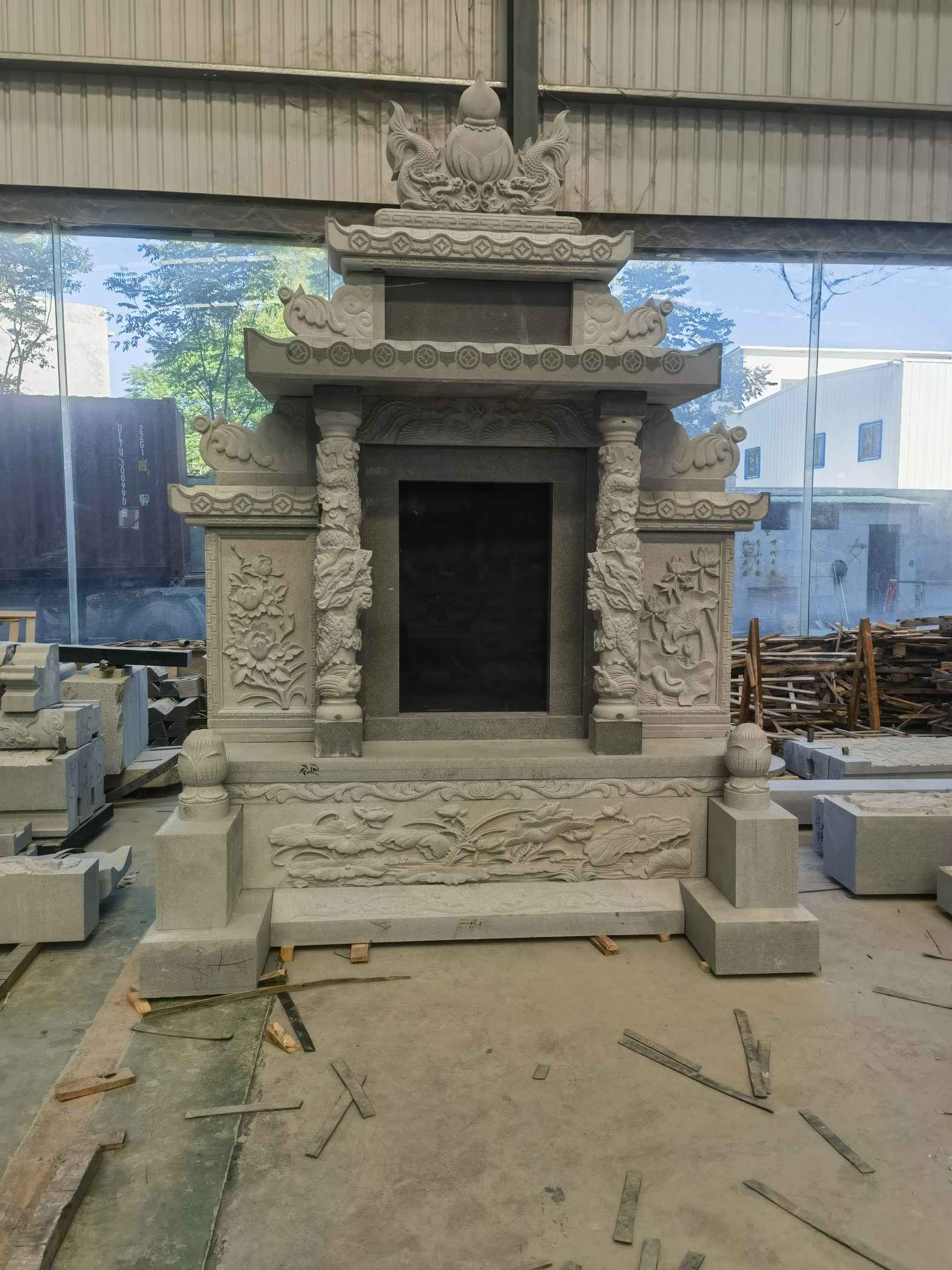 铁岭 芝麻灰高档墓碑、土墓，一套也支持定做