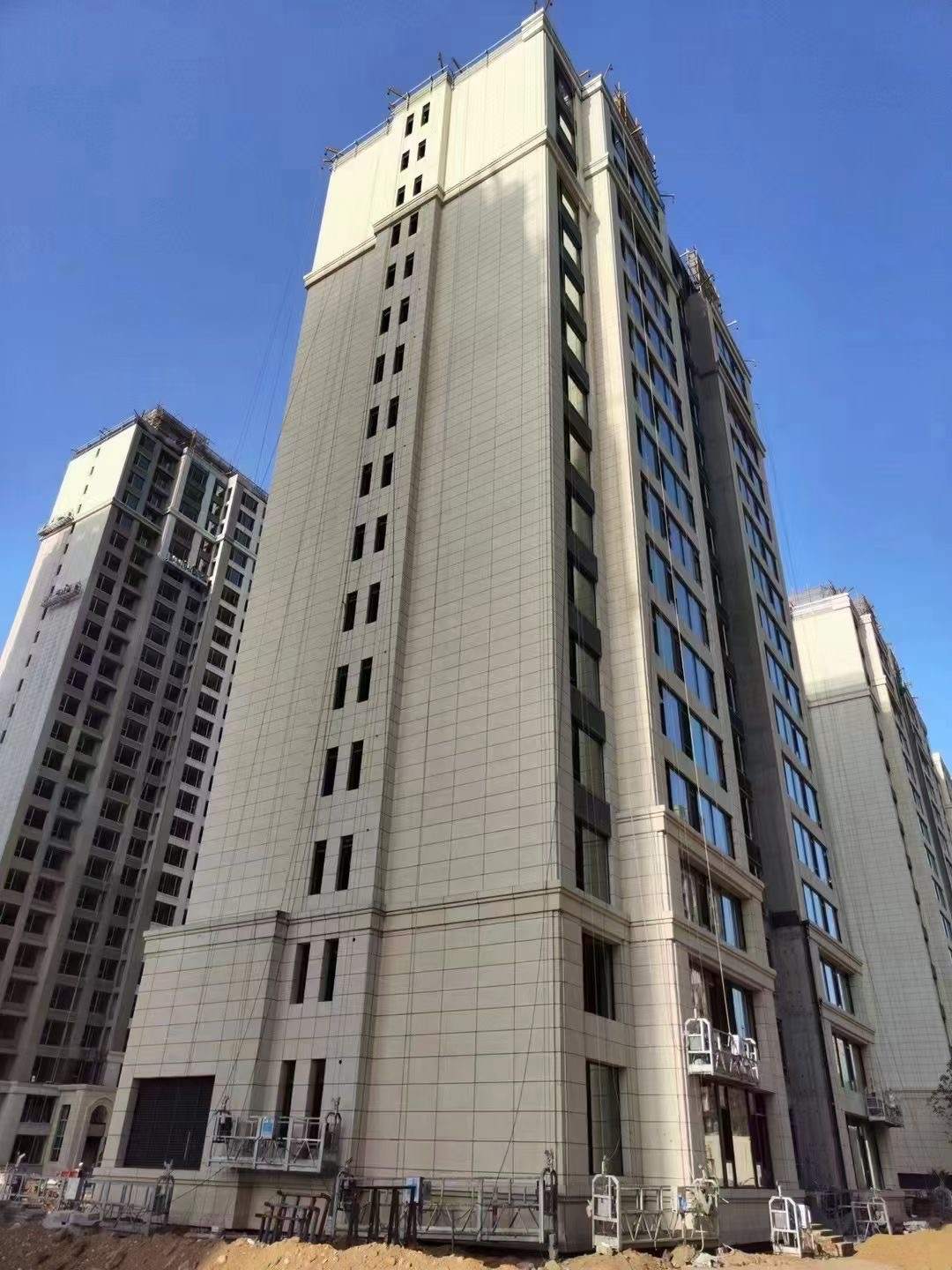 铁岭黄金麻高端小区，外墙干挂
