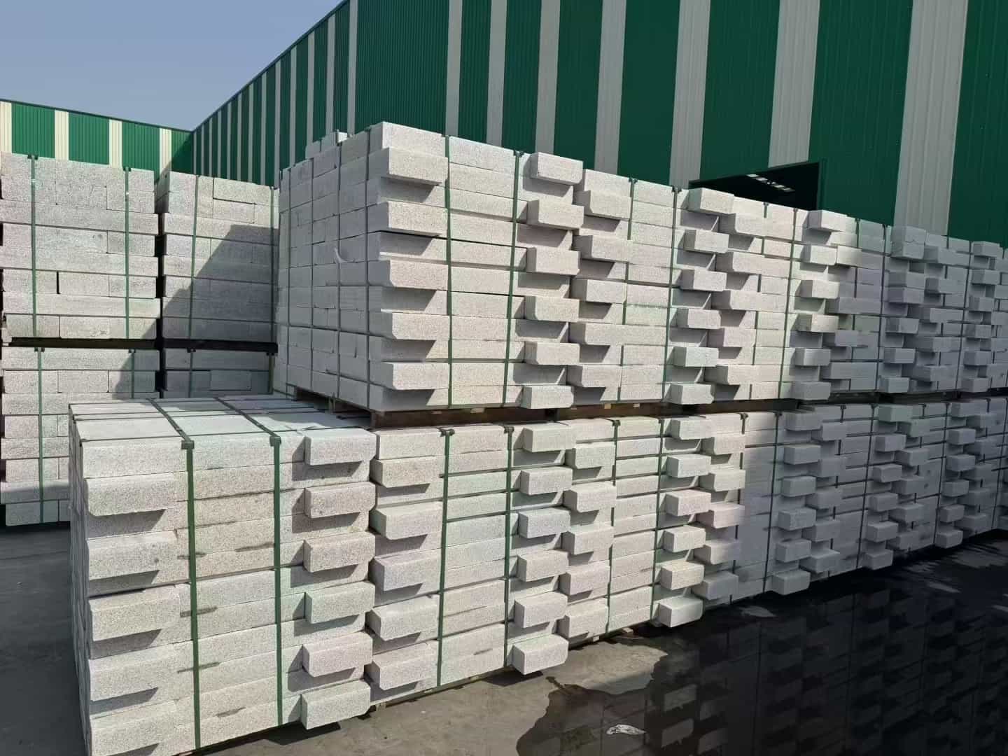 铁岭芝麻白路沿石