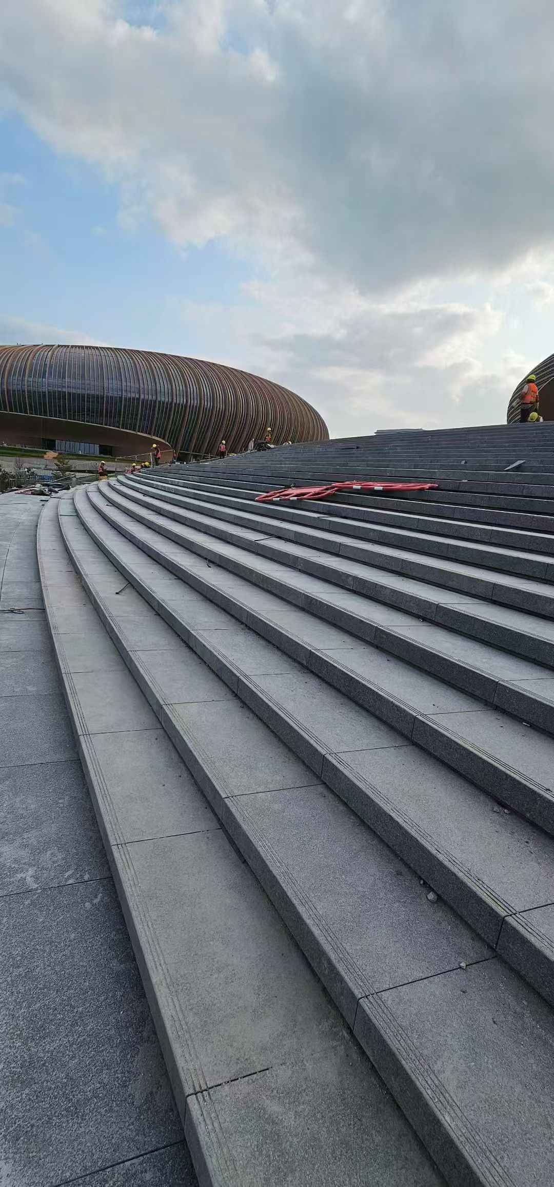 铁岭 弧形整石台阶铺装效果图