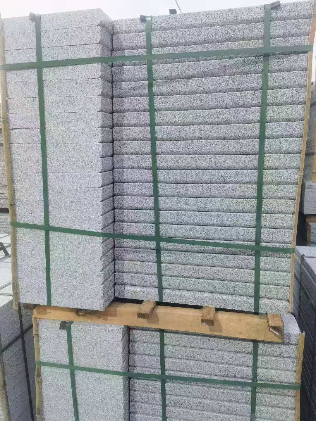 铁岭 5公分芝麻白，倒斜角，室外楼梯踏步